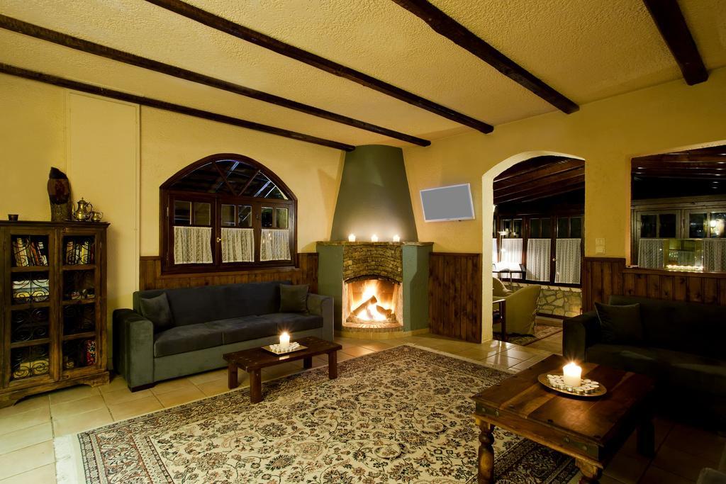 Guest House Fanaras Kalavryta Extérieur photo