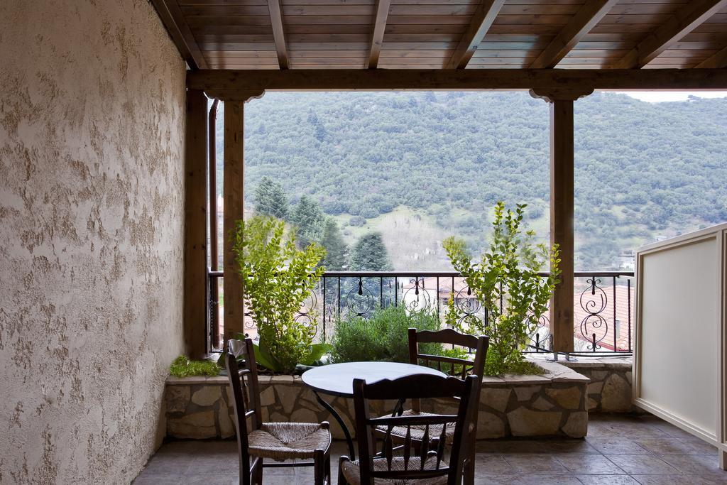 Guest House Fanaras Kalavryta Extérieur photo